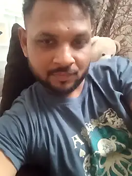 itzrocky1 online show from October 2025 04:59:02 PM