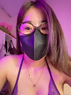 ZinzinLy online show from June 2026 05:52:02 AM
