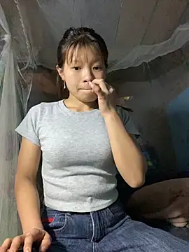 Snapshot of Mai_bb chatting on November 2025 03:06:02 AM Mai bb online show from November 2025 03:06:02 AM