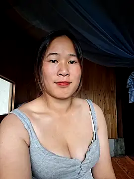 Snapshot of ALIENHR38 chatting on September 2025 01:33:02 AM ALIENHR38 online show from September 2025 01:33:02 AM