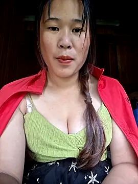 Snapshot of ALIENHR38 chatting on October 2025 01:14:01 AM ALIENHR38 online show from October 2025 01:14:01 AM