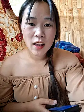 Snapshot of ALIENHR38 chatting on October 2025 01:50:02 AM ALIENHR38 online show from October 2025 01:50:02 AM