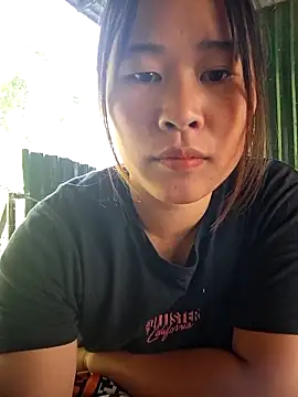 Snapshot of ALIENHR38 chatting on October 2025 01:42:01 AM ALIENHR38 online show from October 2025 01:42:01 AM