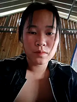 Snapshot of ALIENHR38 chatting on November 2025 12:33:01 AM ALIENHR38 online show from November 2025 12:33:01 AM