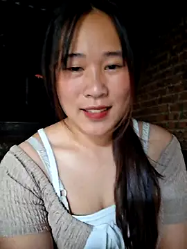 Snapshot of ALIENHR38 chatting on November 2025 02:10:02 AM ALIENHR38 online show from November 2025 02:10:02 AM