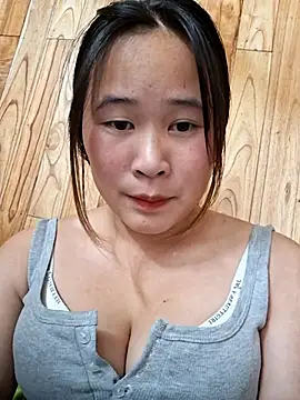 Snapshot of ALIENHR38 chatting on November 2025 01:17:02 PM ALIENHR38 online show from November 2025 01:17:02 PM