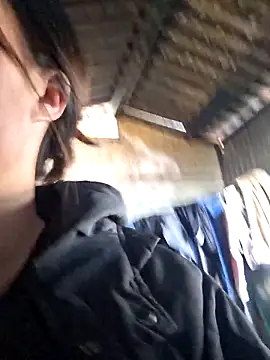 Snapshot of ALIENHR38 chatting on November 2025 01:29:01 AM ALIENHR38 online show from November 2025 01:29:01 AM