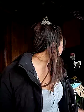 Snapshot of ALIENHR38 chatting on December 2025 01:33:02 AM ALIENHR38 online show from December 2025 01:33:02 AM