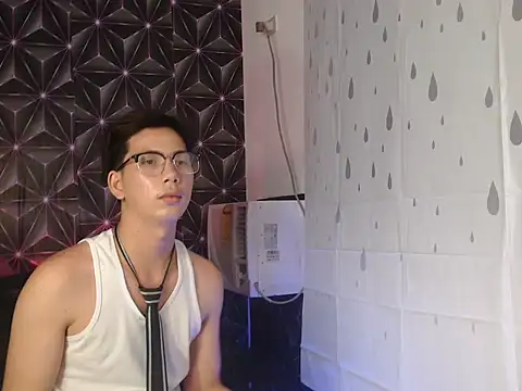 Snapshot of ursweet_jade chatting on September 2025 01:35:02 PM ursweet jade online show from September 2025 01:35:02 PM