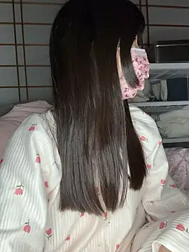 Snapshot of xx_Ojou_xx chatting on December 2025 04:35:01 PM xx Ojou xx online show from December 2025 04:35:01 PM