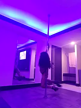 Snapshot of mamasitapetite chatting on November 2025 05:20:02 AM mamasitapetite online show from November 2025 05:20:02 AM