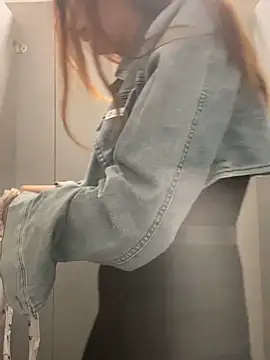 xixi 28 online show from October 2025 01:50:01 AM