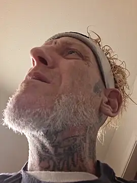 Snapshot of MRTATTWO chatting on February 2026 05:11:02 AM MRTATTWO online show from February 2026 05:11:02 AM