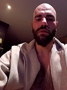 Snapshot of auvergine@xh chatting on February 2026 01:07:02 AM auverginexh online show from February 2026 01:07:02 AM