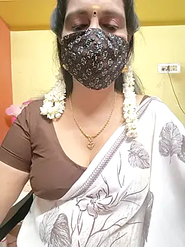 Snapshot of mallu-reshma chatting on November 2025 04:07:01 PM mallu-reshma online show from November 2025 04:07:01 PM