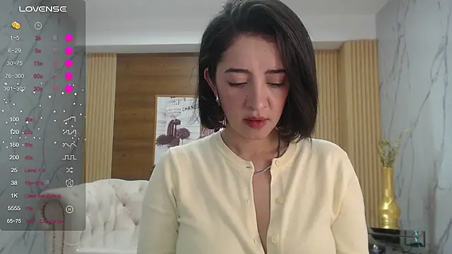 Snapshot of sara_lopez_s chatting on April 2026 01:56:02 PM sara lopez s online show from April 2026 01:56:02 PM