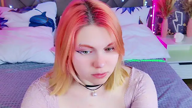 Evie Vall online show from February 2026 12:11:01 PM