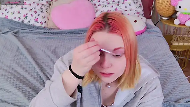 Evie Vall online show from February 2026 05:16:01 PM