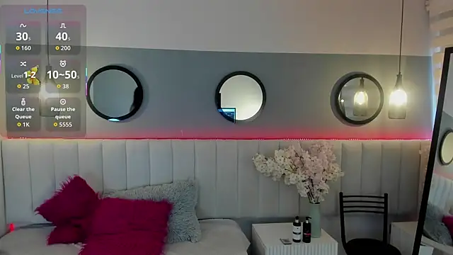 Snapshot of Mila_Hank_ chatting on September 2025 12:54:02 PM Mila Hank online show from September 2025 12:54:02 PM