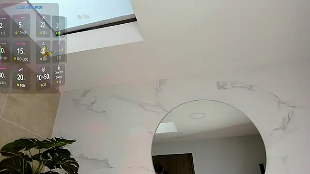 Snapshot of Mila_Hank_ chatting on October 2025 12:57:02 PM Mila Hank online show from October 2025 12:57:02 PM