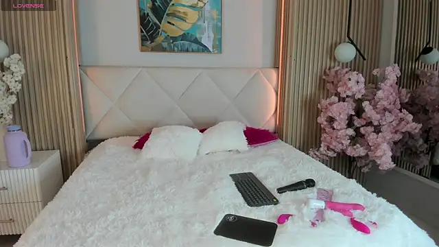 Mila Hank  online show from February 2026 12:55:01 PM