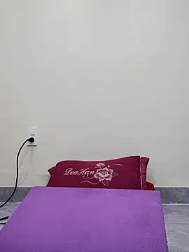 Lyly suri07 online show from November 2025 04:47:01 PM