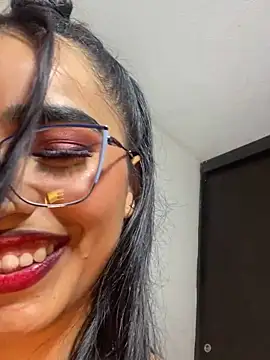 Mia ferrari 1 online show from October 2025 07:31:01 AM