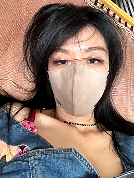 Snapshot of Sakura_2025 chatting on September 2025 12:33:02 AM Sakura 2025 online show from September 2025 12:33:02 AM