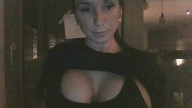 Justnani001 online show from September 2025 08:46:01 PM