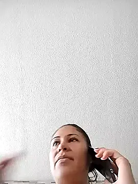 KittyHoleshot87 online show from October 2025 02:27:01 PM