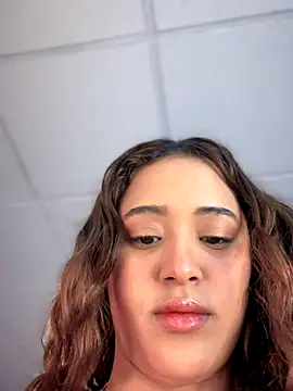 Snapshot of Nichloe chatting on September 2025 11:22:02 AM Nichloe online show from September 2025 11:22:02 AM