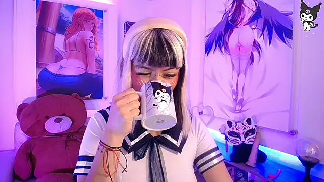 Snapshot of lil_candy77 chatting on November 2025 12:05:02 PM lil candy77 online show from November 2025 12:05:02 PM