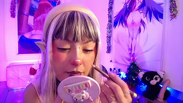 Snapshot of lil_candy77 chatting on November 2025 12:06:01 PM lil candy77 online show from November 2025 12:06:01 PM