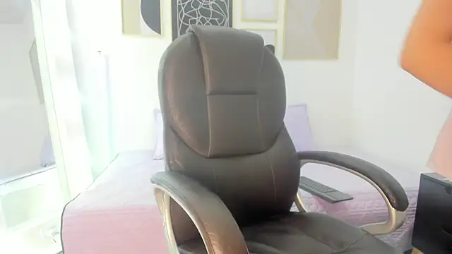 Snapshot of koraline_333 chatting on October 2025 08:55:02 PM koraline 333 online show from October 2025 08:55:02 PM