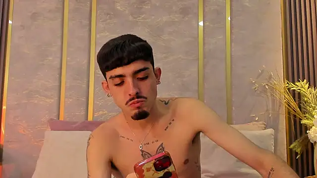 NikoStone  online show from September 2025 04:05:01 AM