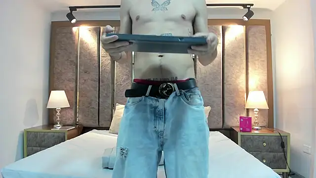 NikoStone  online show from November 2025 04:04:01 AM