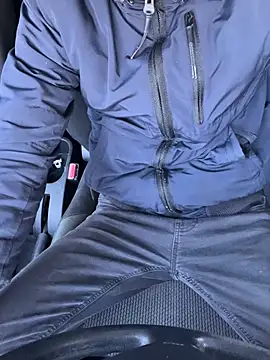 Snapshot of bmwe71 chatting on February 2026 12:34:01 PM bmwe71 online show from February 2026 12:34:01 PM