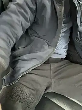 Snapshot of bmwe71 chatting on March 2026 03:06:01 PM bmwe71 online show from March 2026 03:06:01 PM