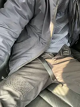 Snapshot of bmwe71 chatting on March 2026 11:43:02 AM bmwe71 online show from March 2026 11:43:02 AM