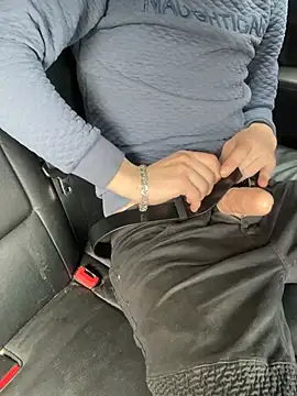 Snapshot of bmwe71 chatting on April 2026 09:51:02 AM bmwe71 online show from April 2026 09:51:02 AM