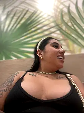 Snapshot of Sophie_Dreamss chatting on October 2025 09:48:02 PM Sophie Dreamss online show from October 2025 09:48:02 PM