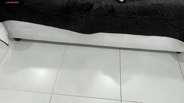 NiraLux online show from October 2025 01:08:01 PM