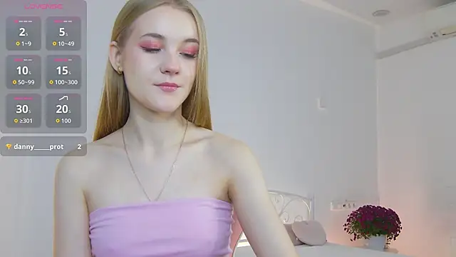 Snapshot of KumiKruz chatting on November 2025 02:27:01 PM KumiKruz online show from November 2025 02:27:01 PM