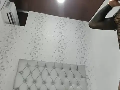 michelle perla online show from October 2025 07:20:02 PM