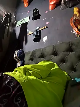 hairy mannn online show from November 2025 06:31:02 PM