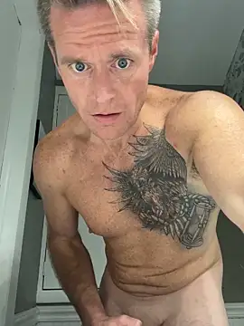 Snapshot of DILFiGuess11 chatting on September 2025 03:00:02 PM DILFiGuess11 online show from September 2025 03:00:02 PM