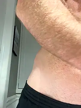 Snapshot of DILFiGuess11 chatting on September 2025 05:07:01 AM DILFiGuess11 online show from September 2025 05:07:01 AM