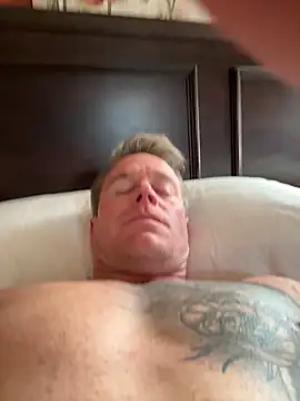 Snapshot of DILFiGuess11 chatting on October 2025 07:38:02 PM DILFiGuess11 online show from October 2025 07:38:02 PM