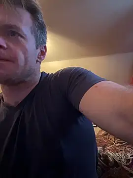 DILFiGuess11 online show from January 2026 07:39:01 PM