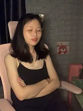 Snapshot of _Mon_23 chatting on September 2025 03:28:01 AM Mon 23 online show from September 2025 03:28:01 AM